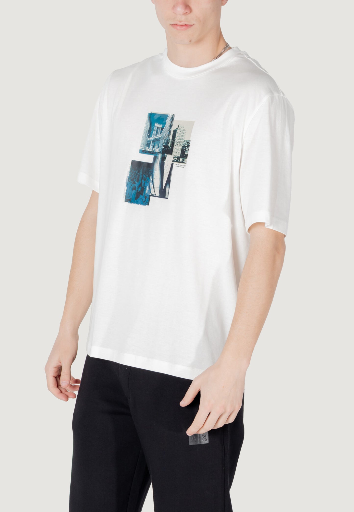 Armani Exchange - T-shirt regular fit con stampa fotografica - XM000269AF12112U0009