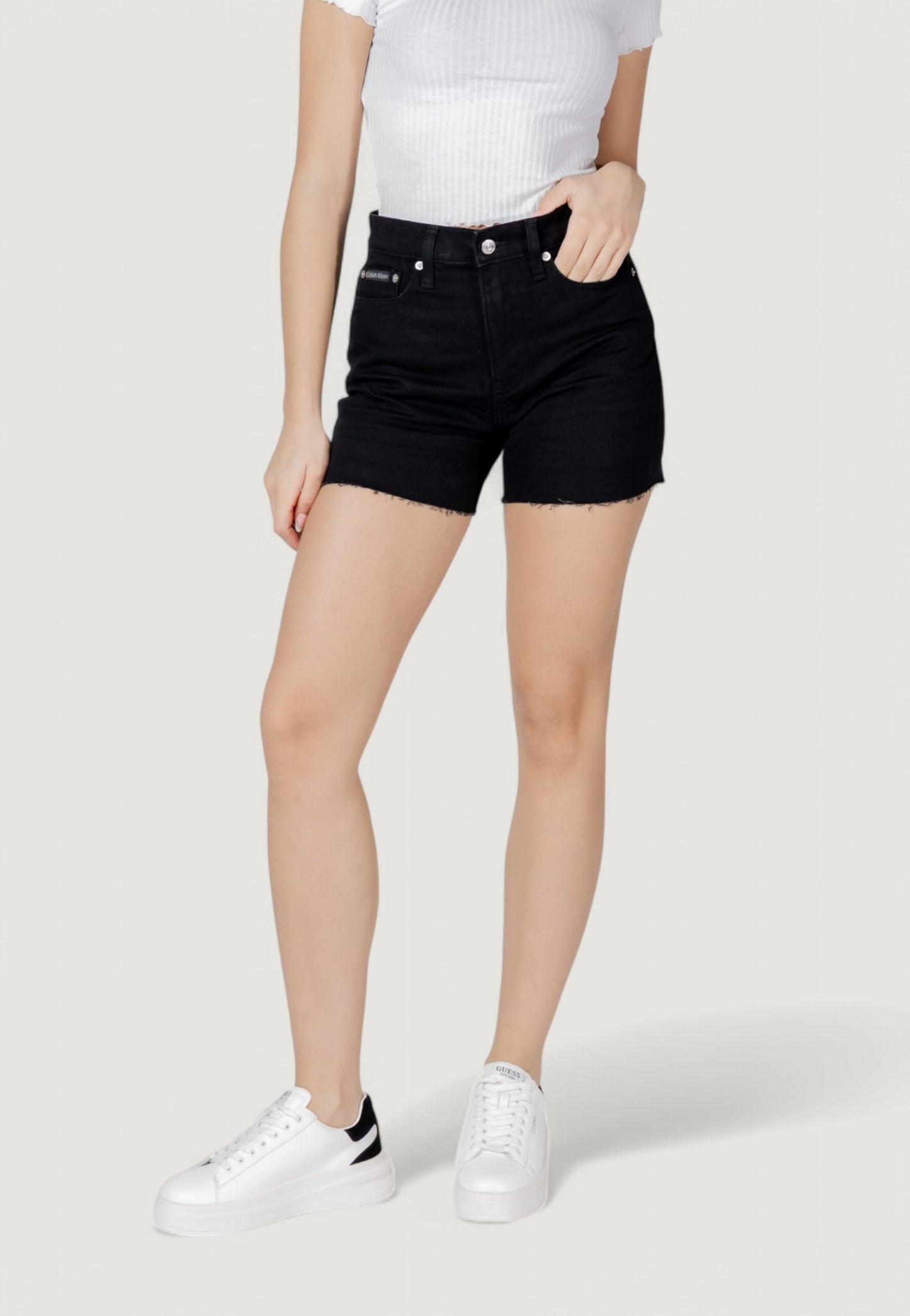 Calvin Klein Jeans - Pantaloncini Mom in jeans - J20J2251541BY