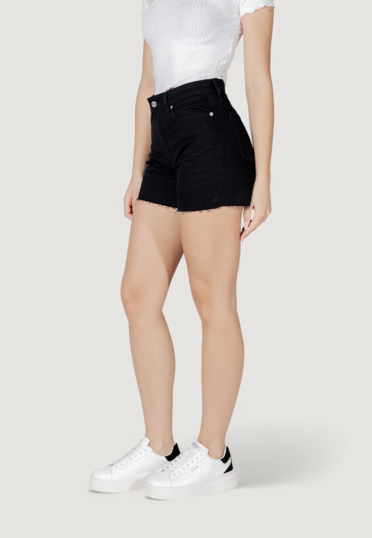 Calvin Klein Jeans - Pantaloncini Mom in jeans - J20J2251541BY
