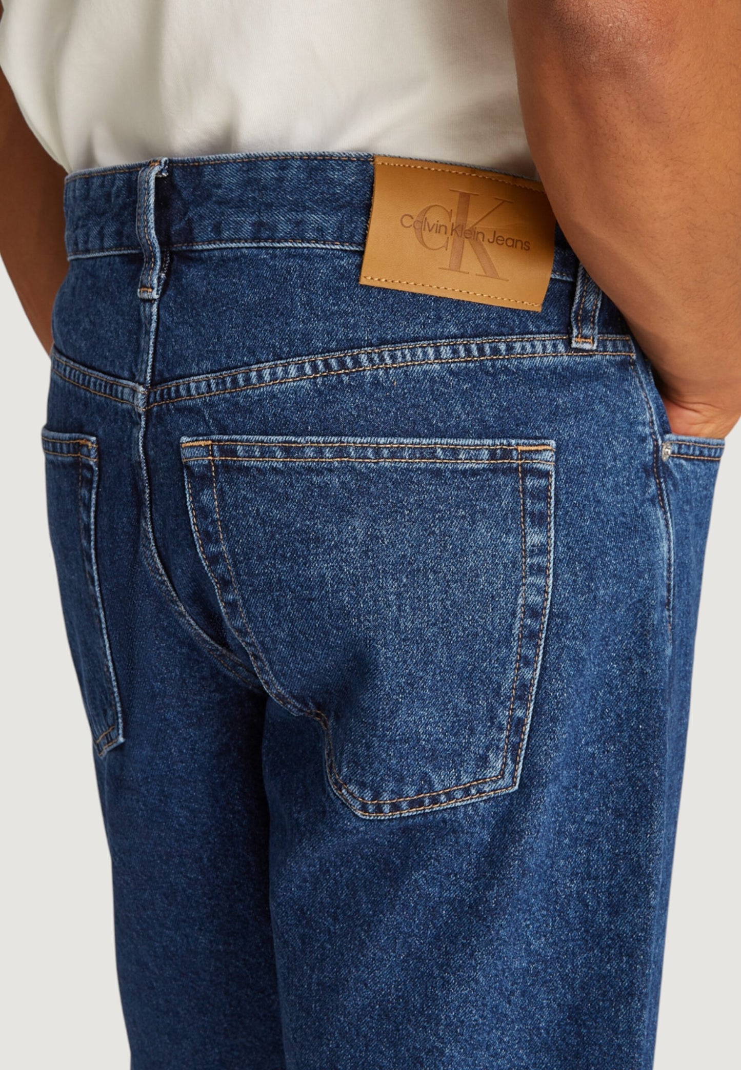 Calvin Klein Jeans - Pantaloncini di jeans taglio - J30J3271921BJ