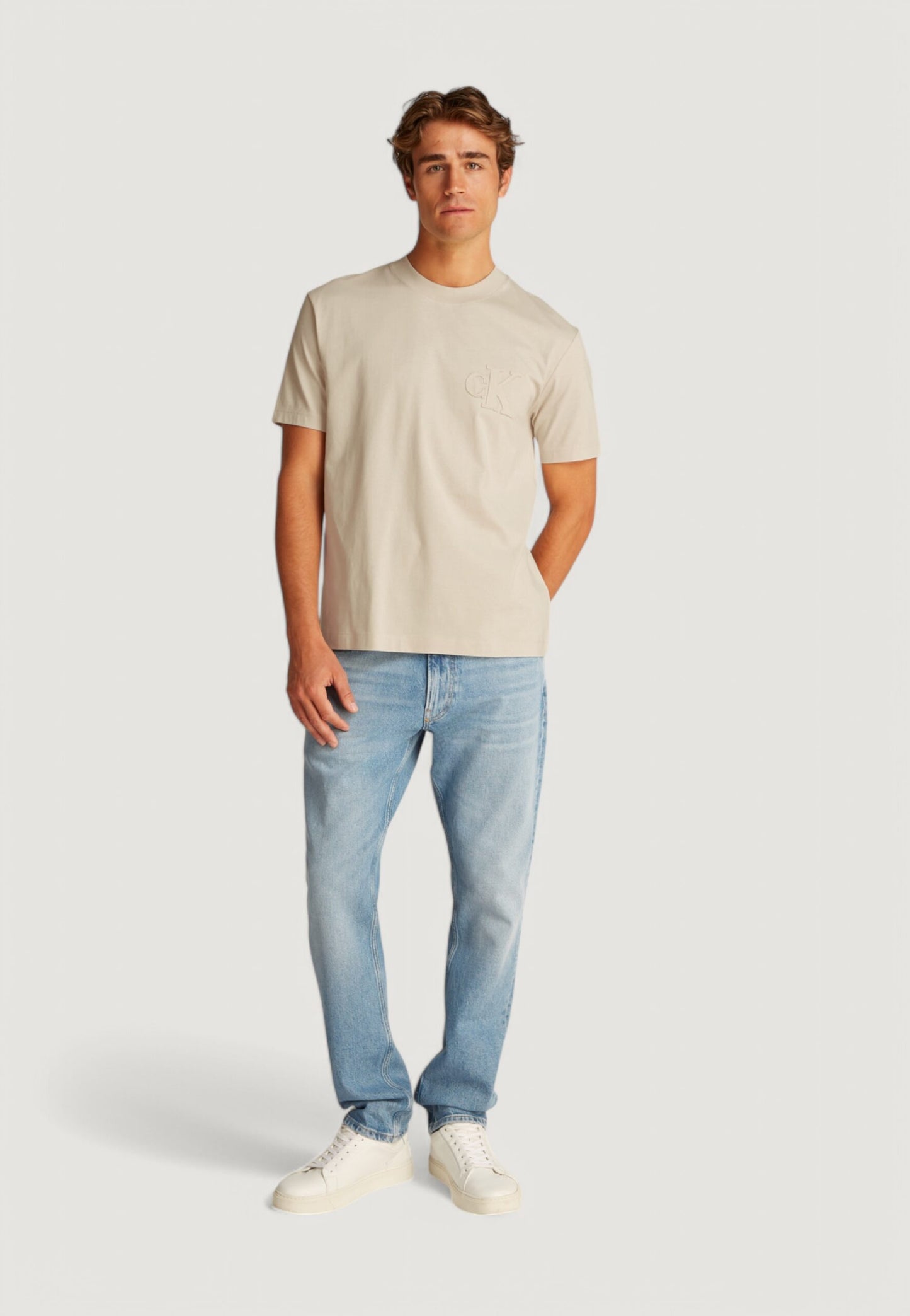 Calvin Klein Jeans - T-shirt con logo applicato - J30J327494MR5 / J30J327494PDV