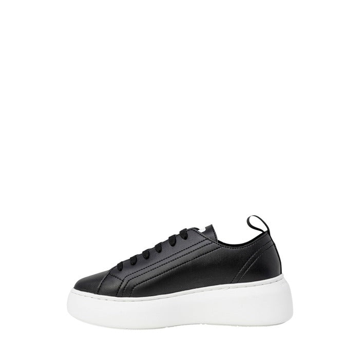 Armani Exchange - Chunky leather sneakers - XDX043XCC6400002 / XDX043XCC6400152