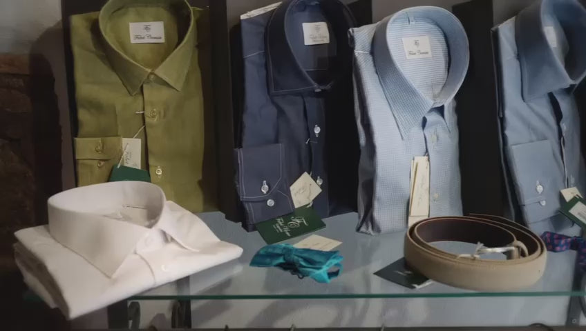 Carica il video: 